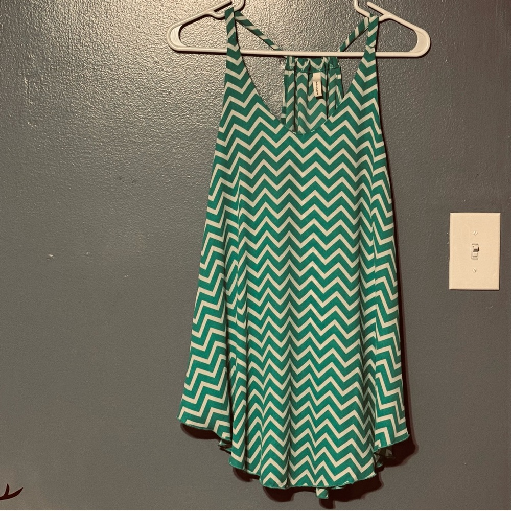Tyche Green and White Chevron Tunic Top